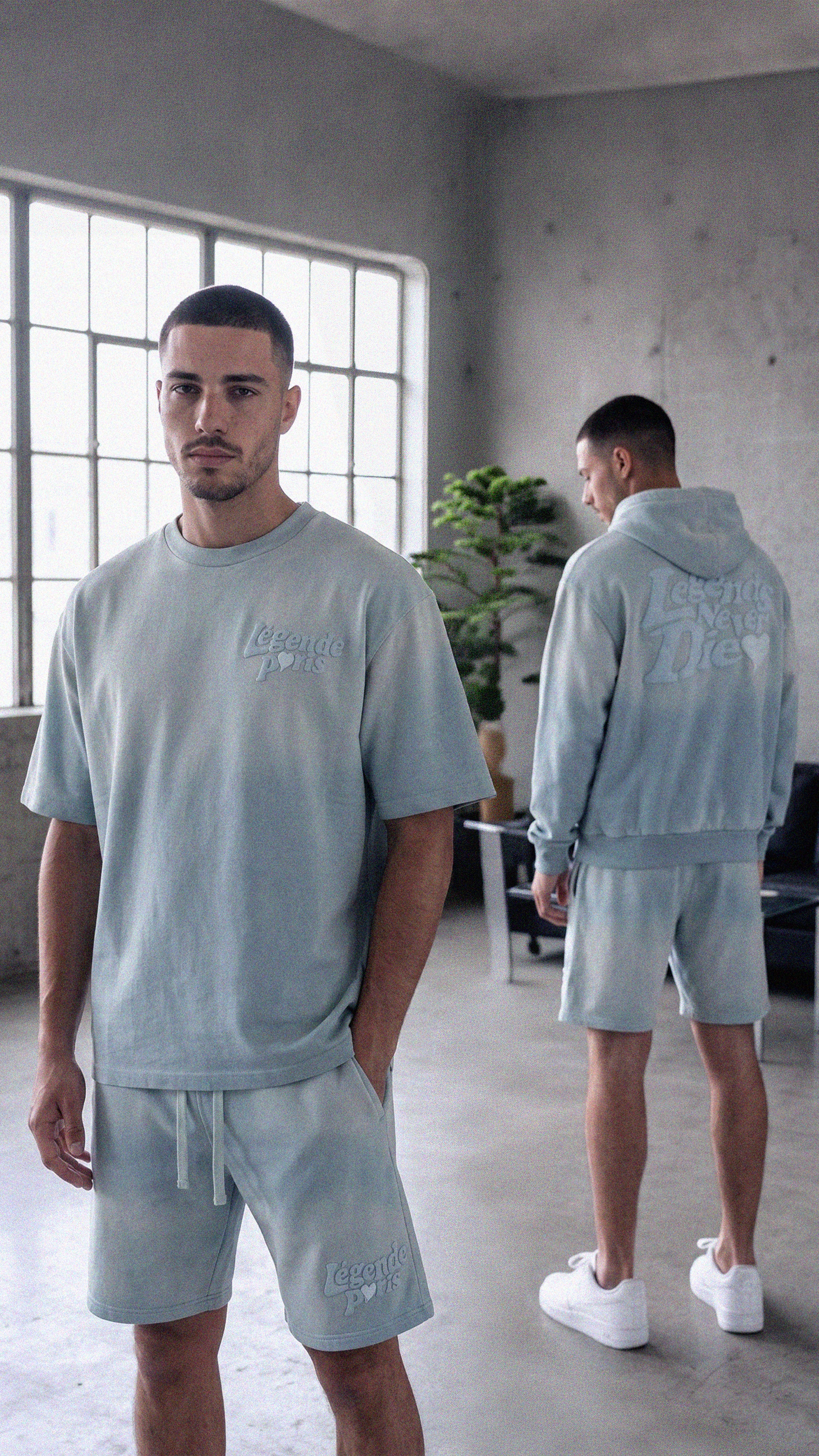LND GRADIENT SHORT - ICY BLUE